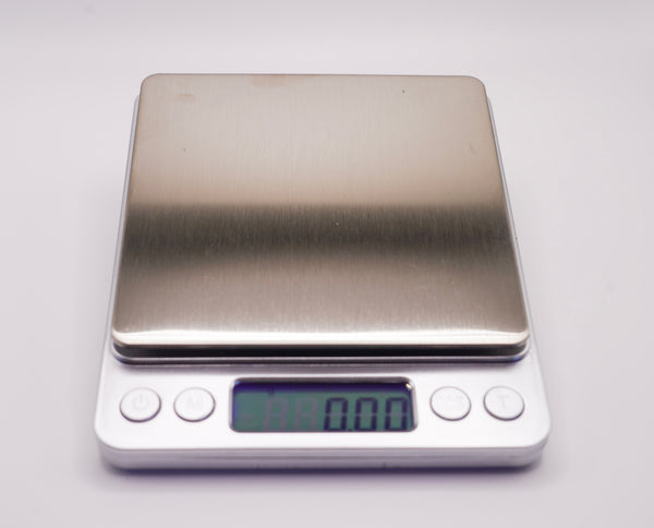 Digital Scale for Weighing Fuel Canisters